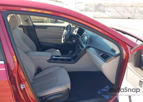 2015 Hyundai Sonata Se z USA, uszkodzony, nr VIN 5NPE24AF0FH175340